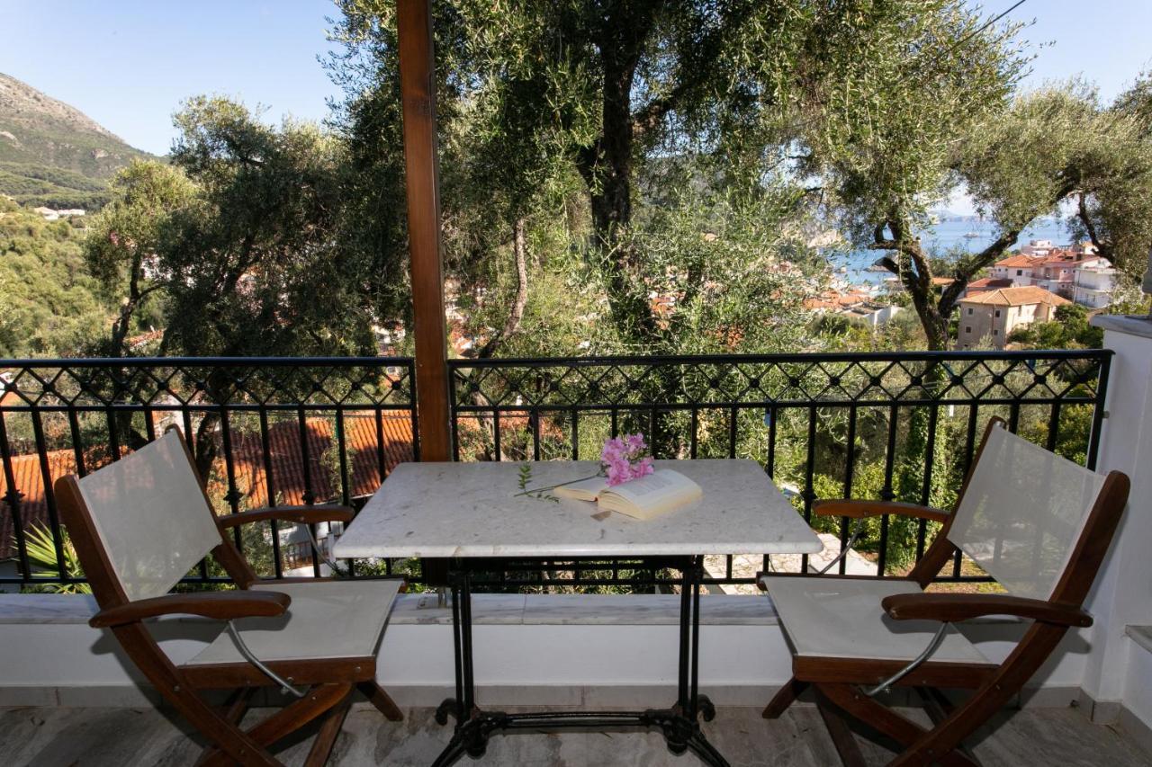 Magda'S Hotel Apartments Parga Exterior photo